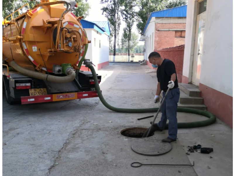 乌鲁木齐达坂城专业抽粪抽污水高压清洗管道