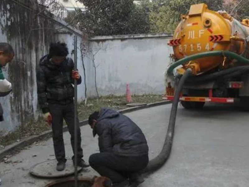 新疆达坂城化肥厂附近高压清洗管道下水道清洗